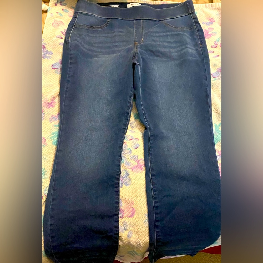Sonoma skinny jeans size 16 brand new. Never worn.